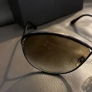 Tom Ford | Accessories | Tom Ford Sunglasses Worn Only A Few  display picture 1